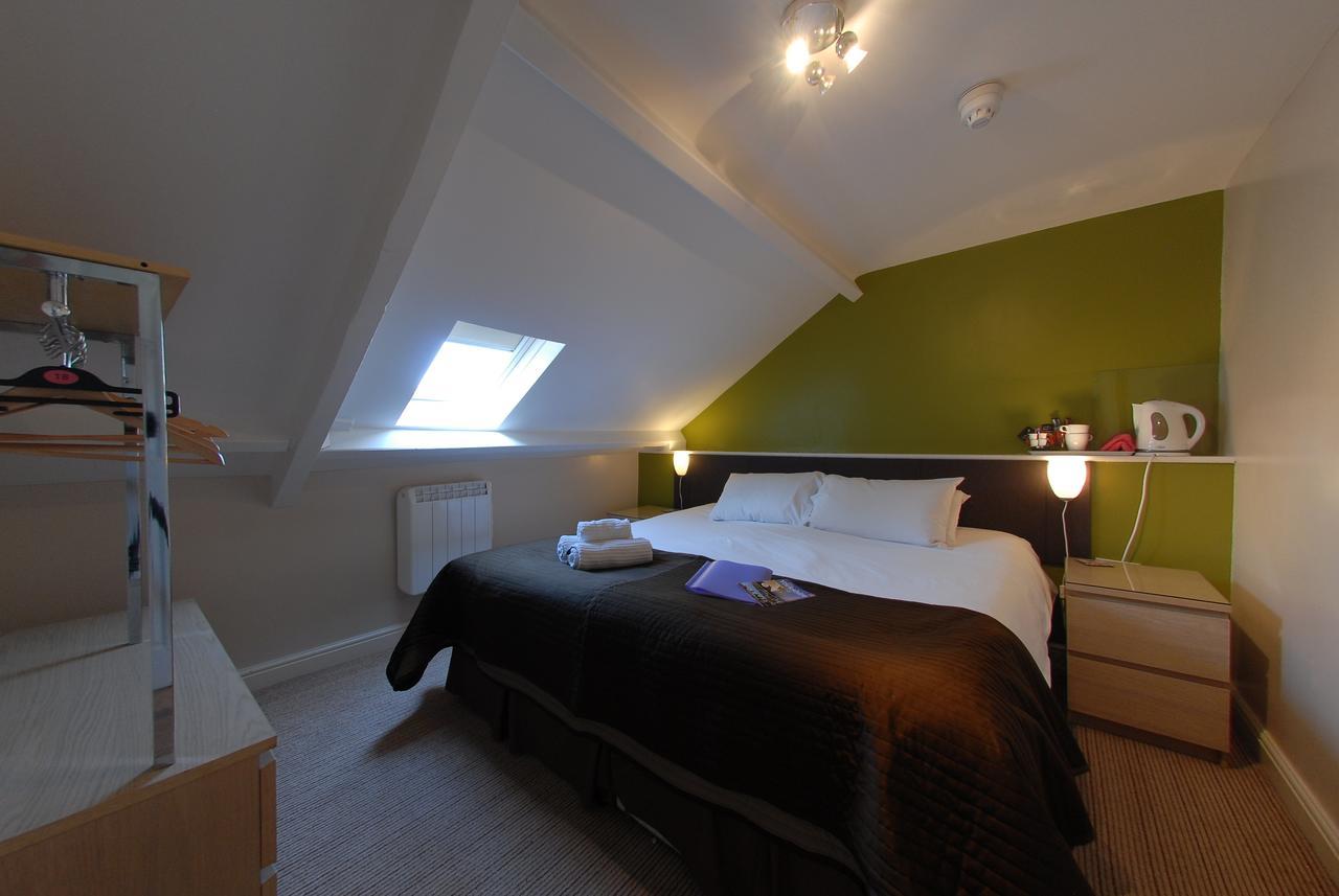 Chiltern Guest House Уитби Экстерьер фото